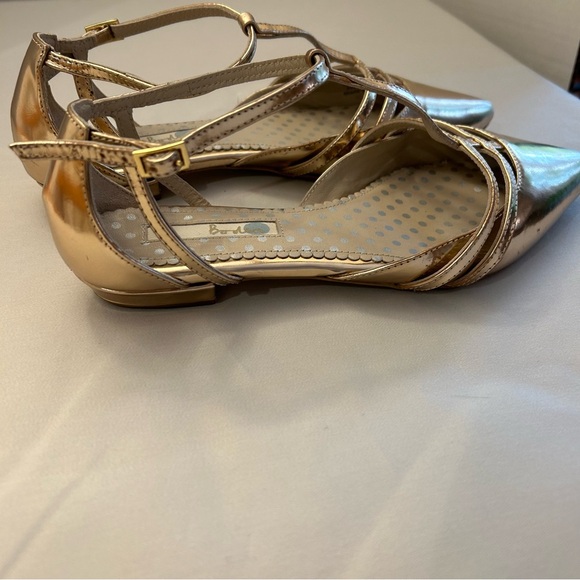 Boden Gold Flat Size 39/8 1/2 - Picture 11 of 11